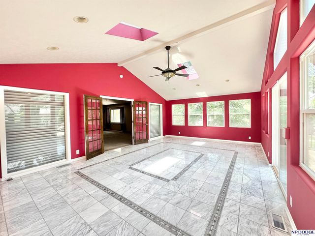 2105 S 120 Street, Omaha, NE 68144