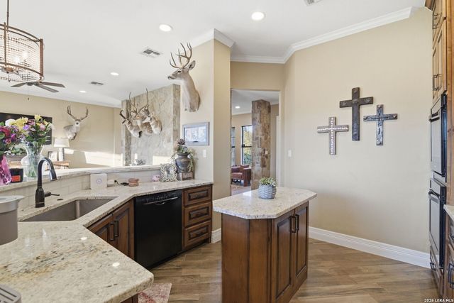 204 SEEWALD RD, Boerne, TX 78006
