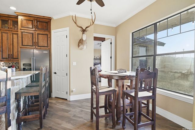 204 SEEWALD RD, Boerne, TX 78006