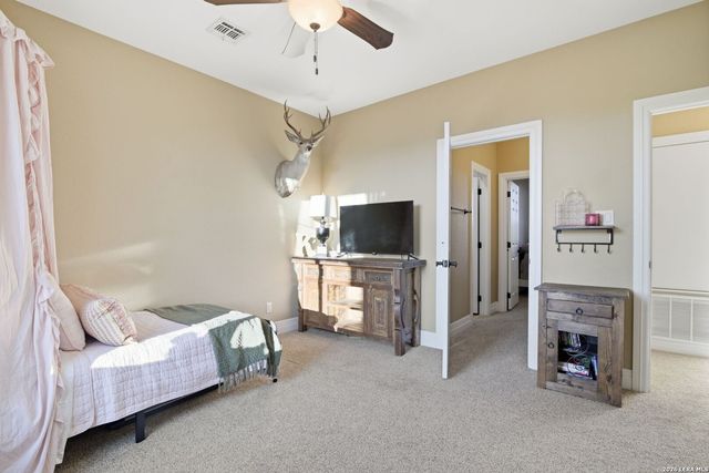 204 SEEWALD RD, Boerne, TX 78006