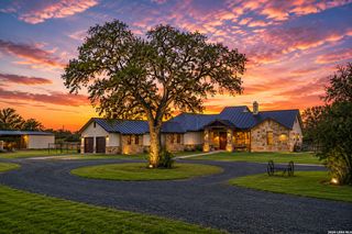 204 SEEWALD RD, Boerne, TX 78006