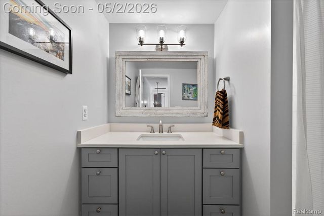 7025 Cedarbank Drive, West Bloomfield Charter Township, MI 48324