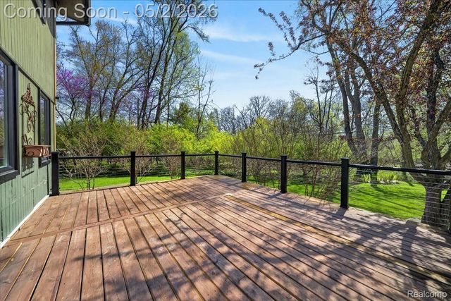 7025 Cedarbank Drive, West Bloomfield Charter Township, MI 48324