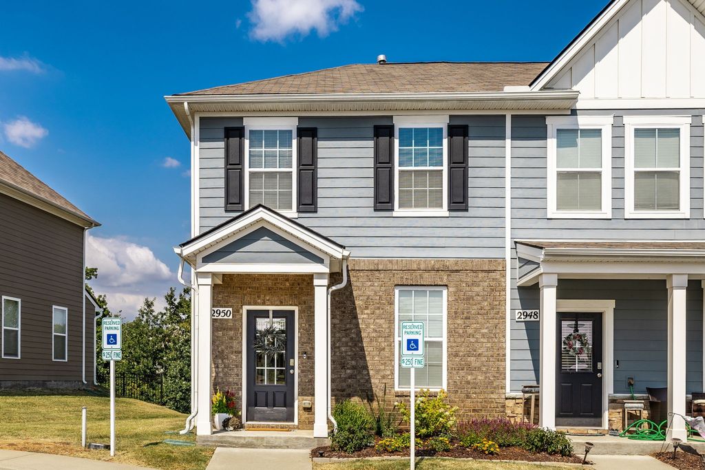 2950 Mallard Dr, Lebanon, TN 37090