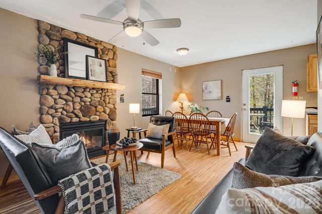 41 Gold Anchor Lane, Black Mountain, NC 28711