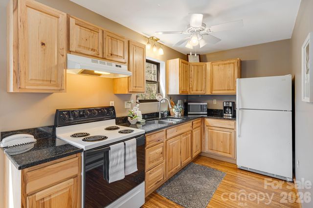 41 Gold Anchor Lane, Black Mountain, NC 28711