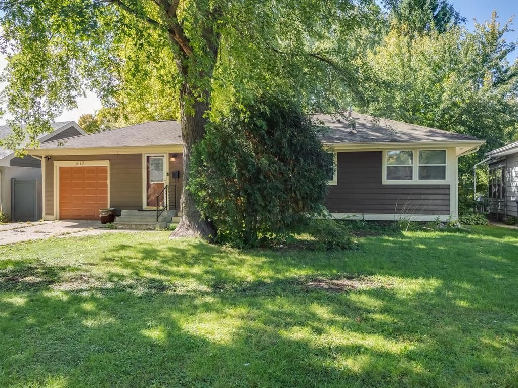 817 Vincent Avenue N, Minneapolis, MN 55411 — exterior
