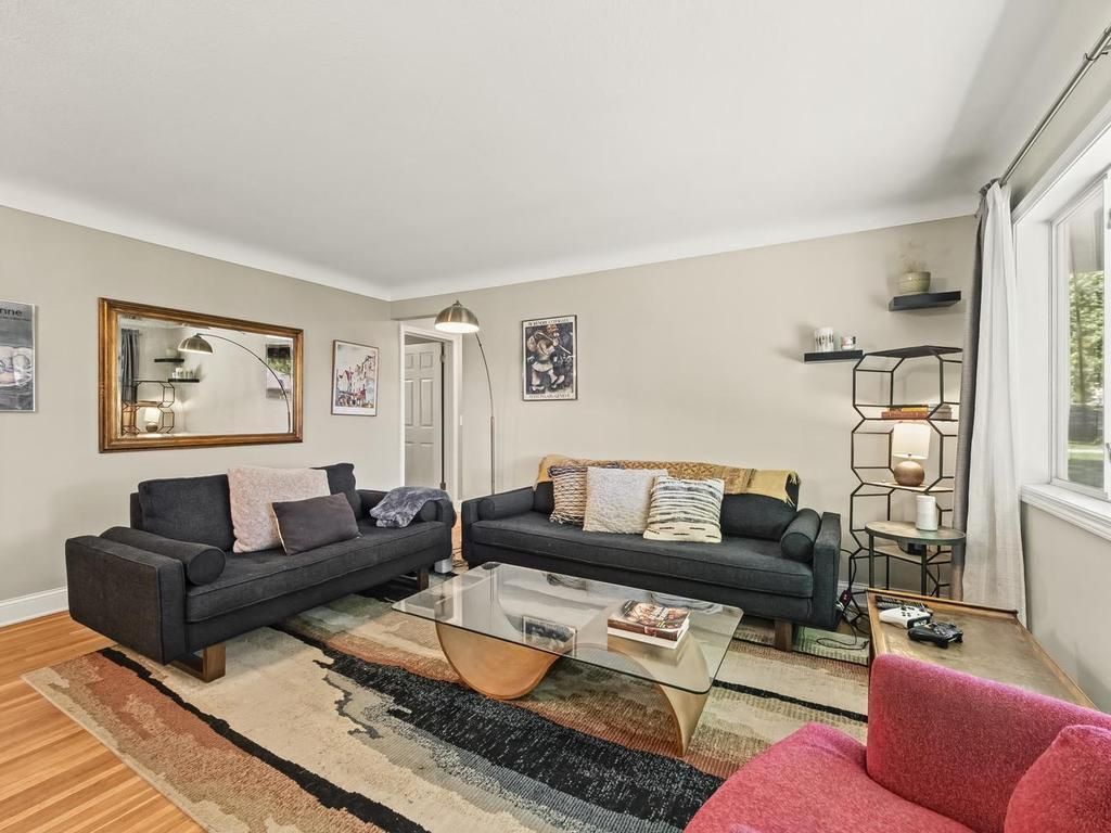 817 Vincent Avenue N, Minneapolis, MN 55411 — photo 2