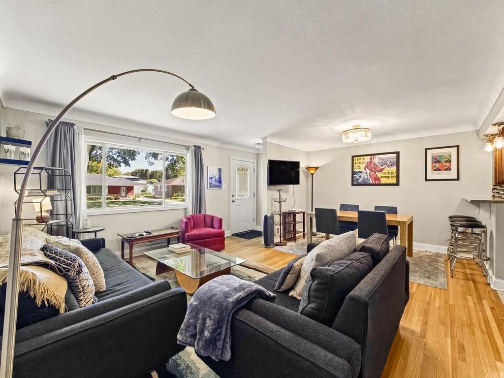 817 Vincent Avenue N, Minneapolis, MN 55411 — photo 3