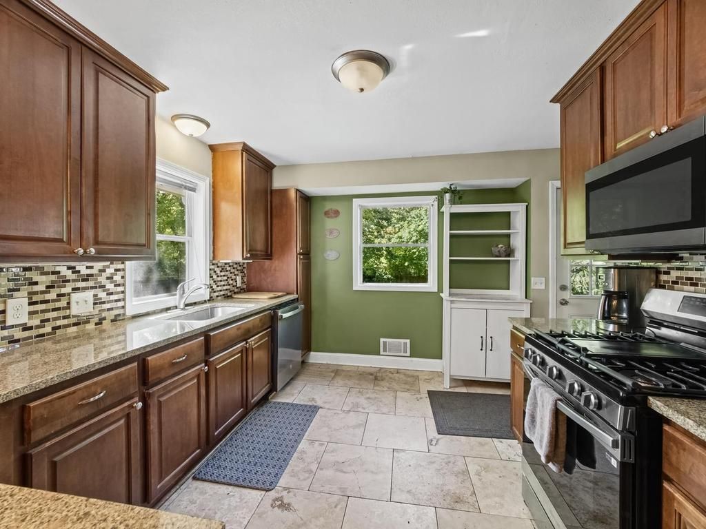 817 Vincent Avenue N, Minneapolis, MN 55411 — photo 5