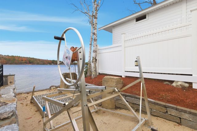 75 Neal Shore Road, Meredith, NH 03253