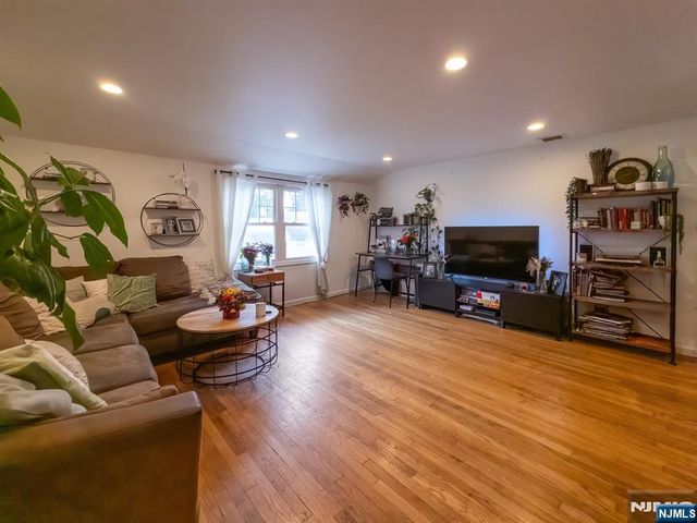 19 Bedford Road, Dumont, NJ 07628