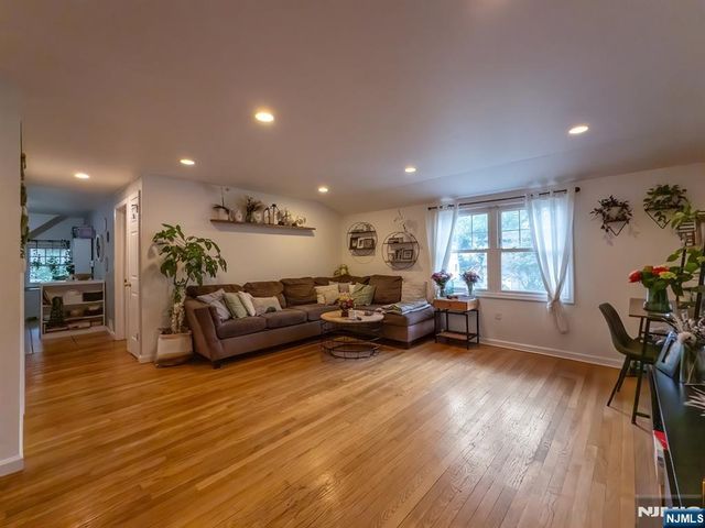 19 Bedford Road, Dumont, NJ 07628