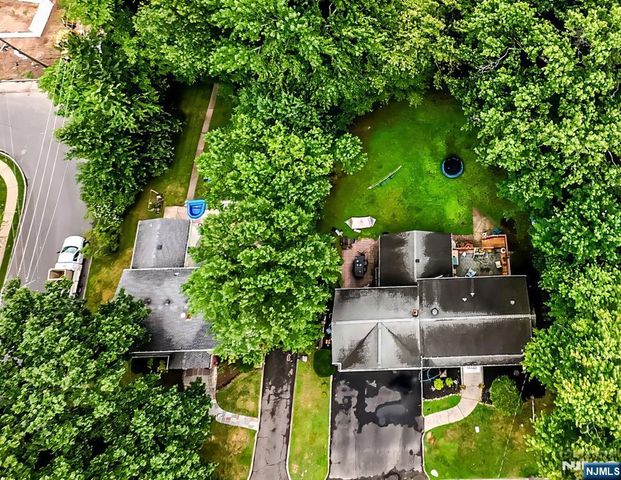 19 Bedford Road, Dumont, NJ 07628