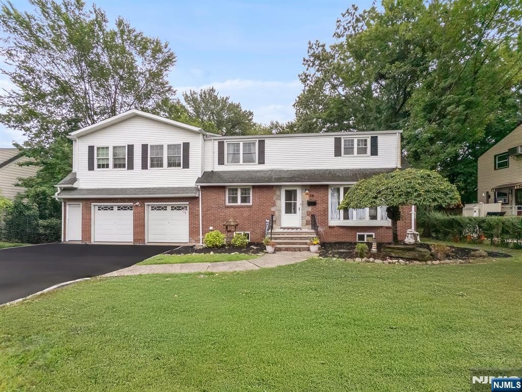 19 Bedford Road, Dumont, NJ 07628