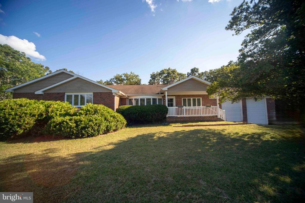 764 LAKEHURST RD, Browns Mills, NJ 08015
