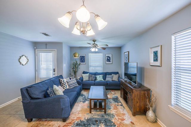 109 Sagewood Dr, Thibodaux, LA 70301