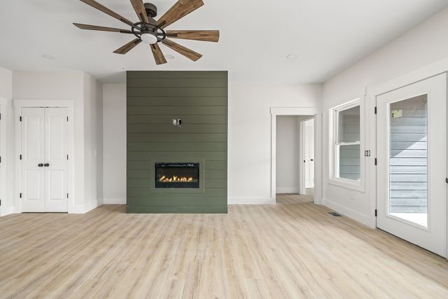 6584 Thomas Twin Oak Rd, Baxter, TN 38544