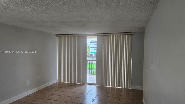 10625 SW 112th Ave 216, Miami, FL 33176