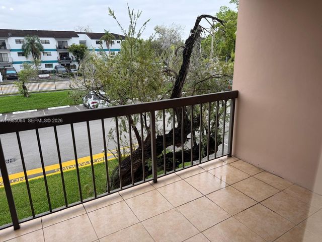 10625 SW 112th Ave 216, Miami, FL 33176