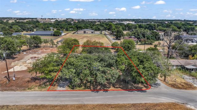 211 Center Point Road, Weatherford, TX 76087