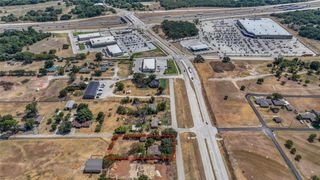 211 Center Point Road, Weatherford, TX 76087