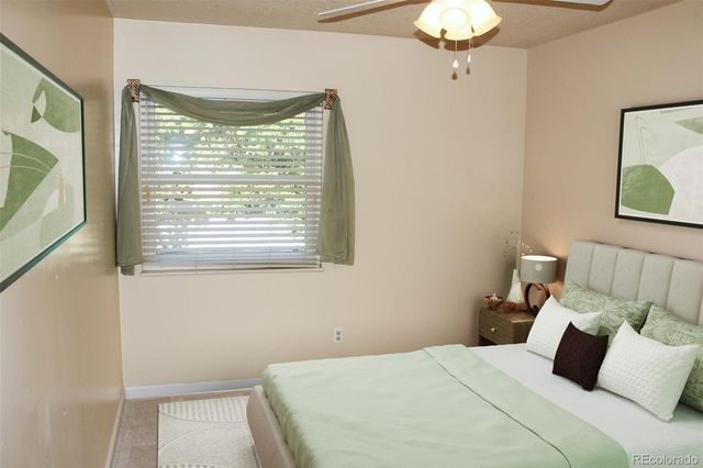 2734 S Heather Gardens Way, Aurora, CO 80014