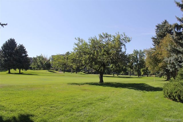 2734 S Heather Gardens Way, Aurora, CO 80014