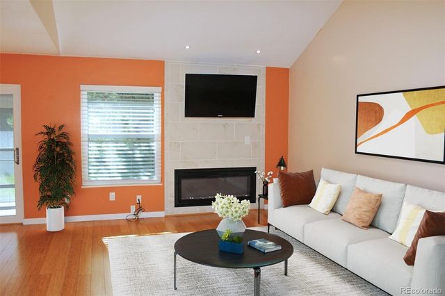 2734 S Heather Gardens Way, Aurora, CO 80014
