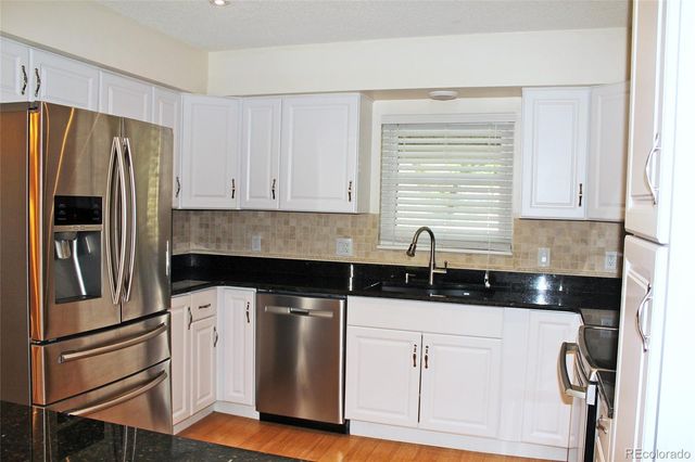 2734 S Heather Gardens Way, Aurora, CO 80014