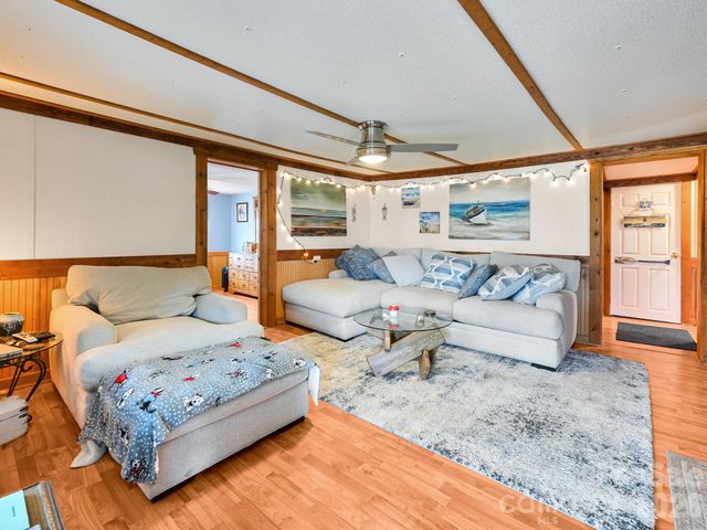 118 & 124 East Lawson Road, Hot Springs, NC 28743