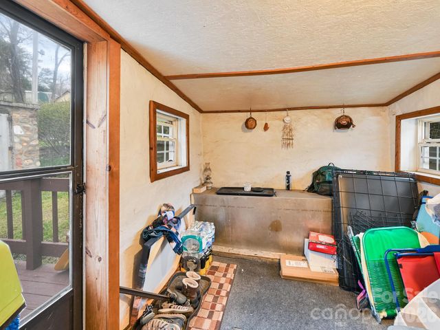 118 & 124 East Lawson Road, Hot Springs, NC 28743