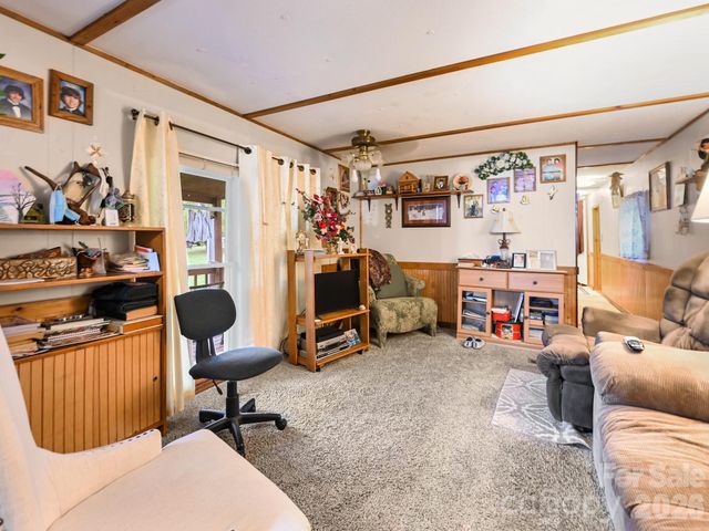 118 & 124 East Lawson Road, Hot Springs, NC 28743