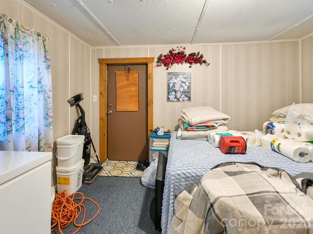 118 & 124 East Lawson Road, Hot Springs, NC 28743