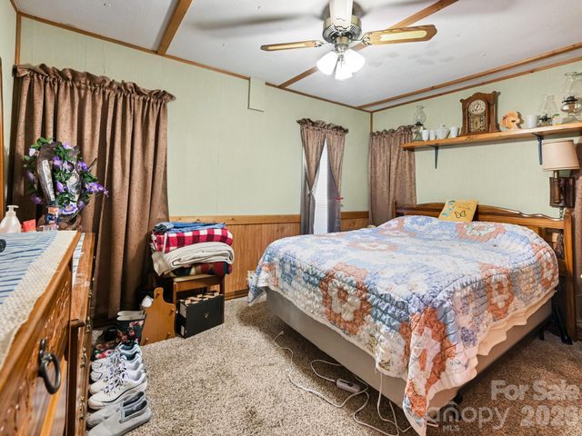 118 & 124 East Lawson Road, Hot Springs, NC 28743