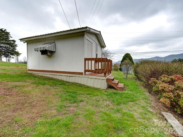 118 & 124 East Lawson Road, Hot Springs, NC 28743