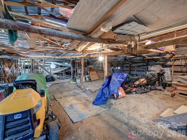 118 & 124 East Lawson Road, Hot Springs, NC 28743