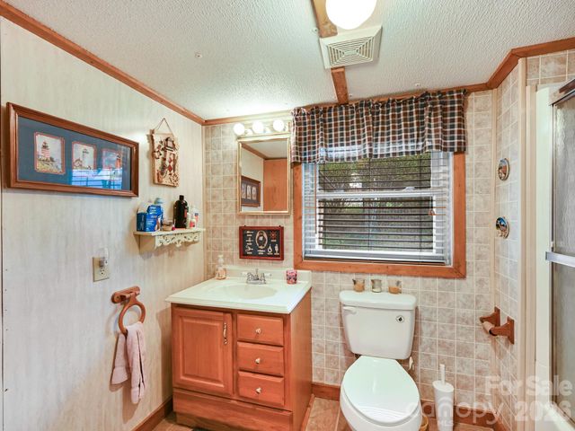 118 & 124 East Lawson Road, Hot Springs, NC 28743