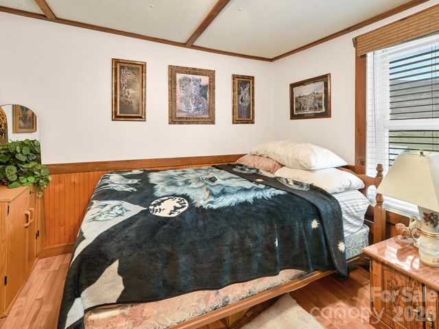 118 & 124 East Lawson Road, Hot Springs, NC 28743