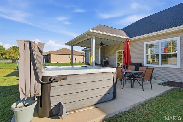 3717 Golfview Circle, Shiloh, IL 62221