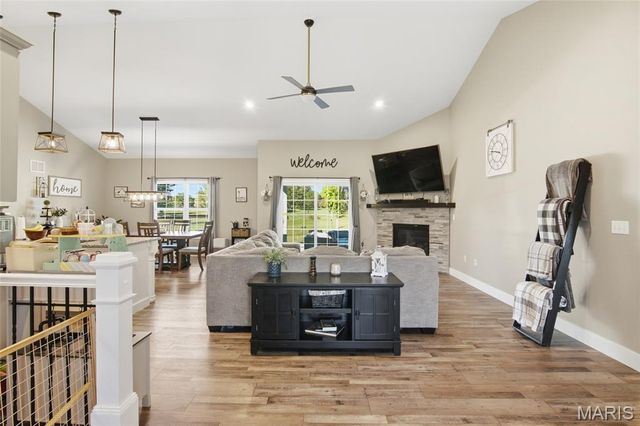 3717 Golfview Circle, Shiloh, IL 62221