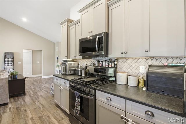 3717 Golfview Circle, Shiloh, IL 62221