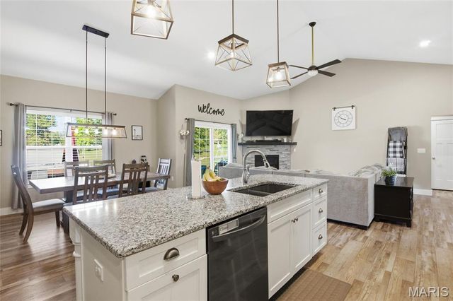 3717 Golfview Circle, Shiloh, IL 62221