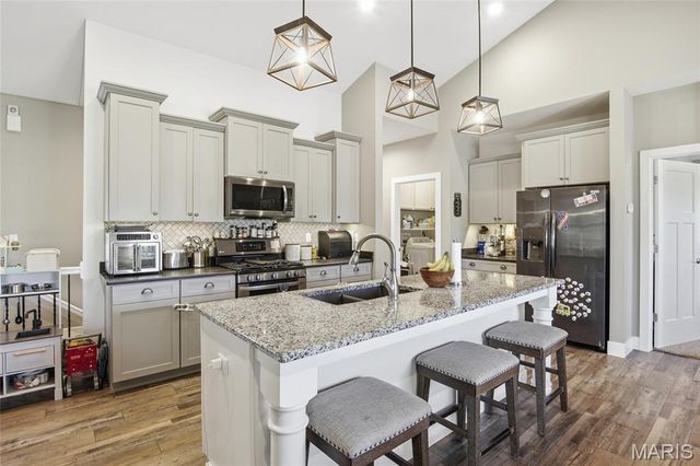 3717 Golfview Circle, Shiloh, IL 62221