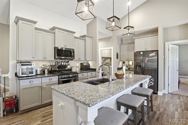 3717 Golfview Circle, Shiloh, IL 62221