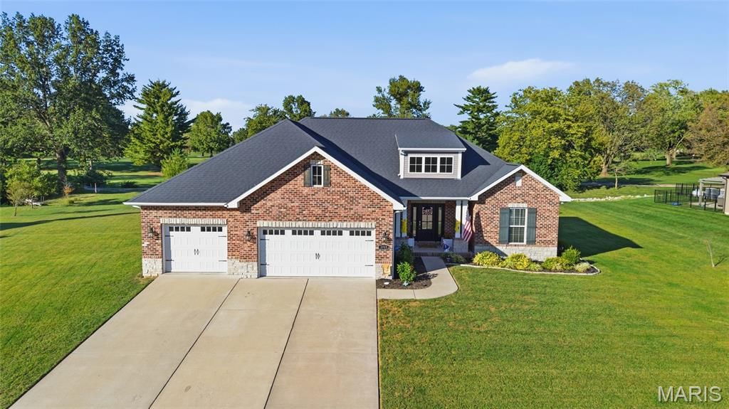 3717 Golfview Circle, Shiloh, IL 62221