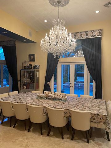 5532 ESTATE OAK Circle, Hollywood, FL 33312