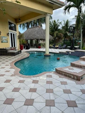 5532 ESTATE OAK Circle, Hollywood, FL 33312