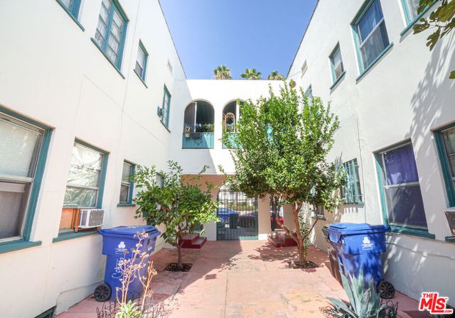 4520 Willow Brook Avenue, Los Angeles, CA 90029