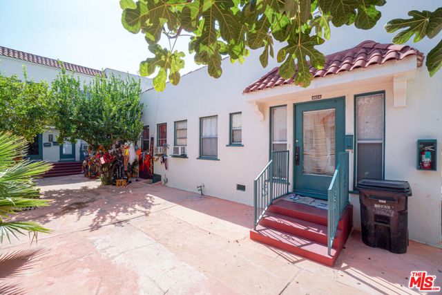 4520 Willow Brook Avenue, Los Angeles, CA 90029